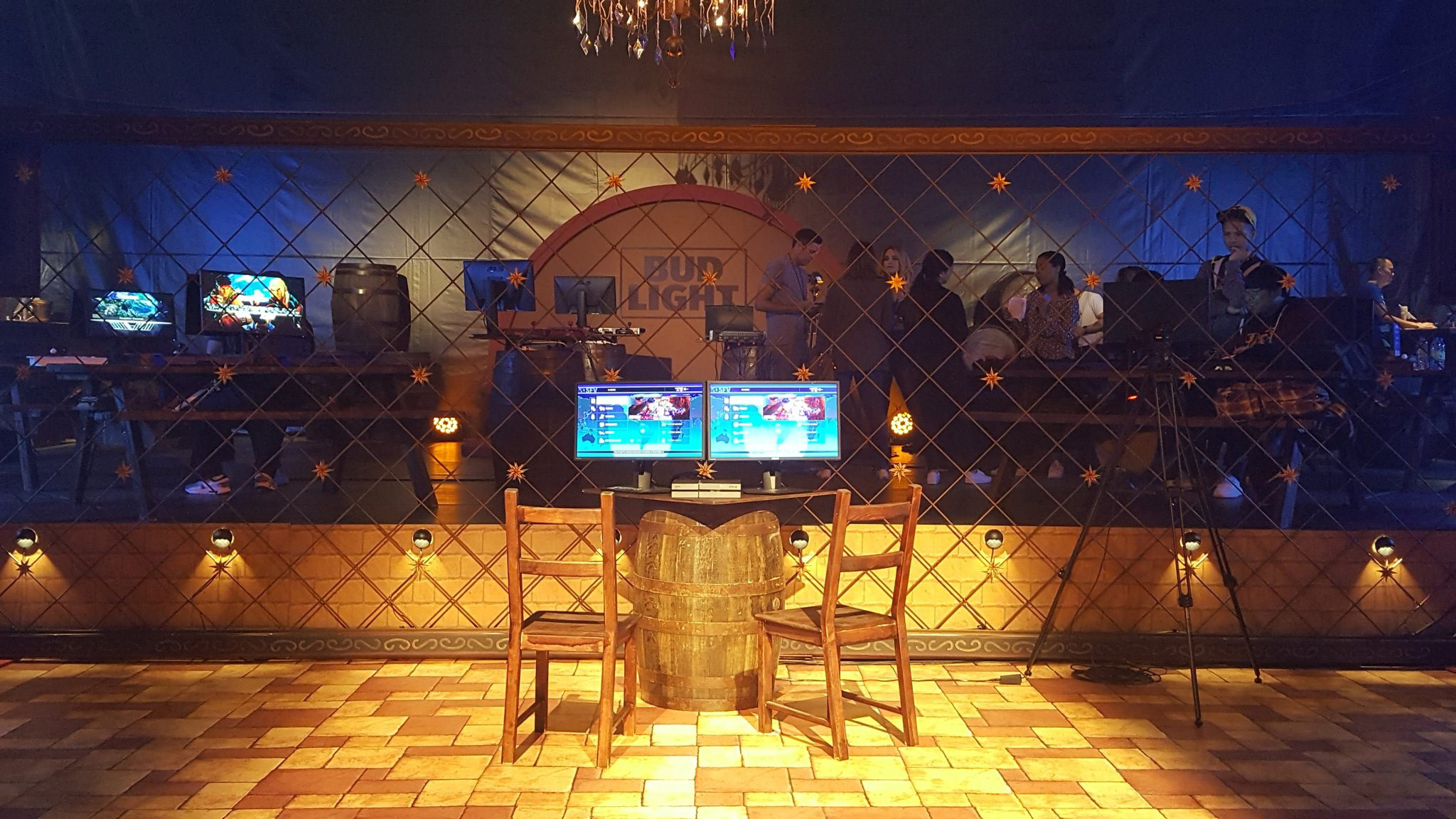 DreamHack Montreal's Street Fighter 5 stage 2 out of 4 image gallery